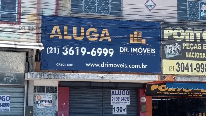 Espaçosa loja comercial em Coelho - SG