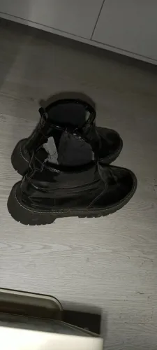 Botinha preta vinil Bota feminina preta cano curto