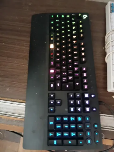 Teclado Logitech G213 Prodigy Semi Novo