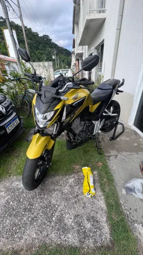 Moto pouco rodado 