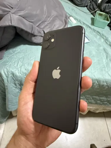 iPhone 11 impecável - todo original