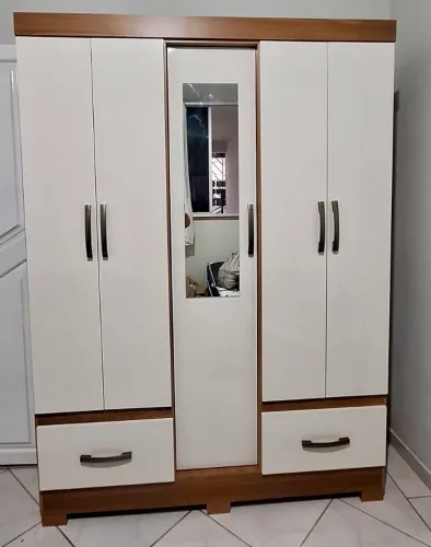 Guarda Roupa com espelho NOVO