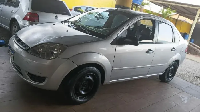 Ford Fiesta Sed. 1.6 8V Flex 4P 2006