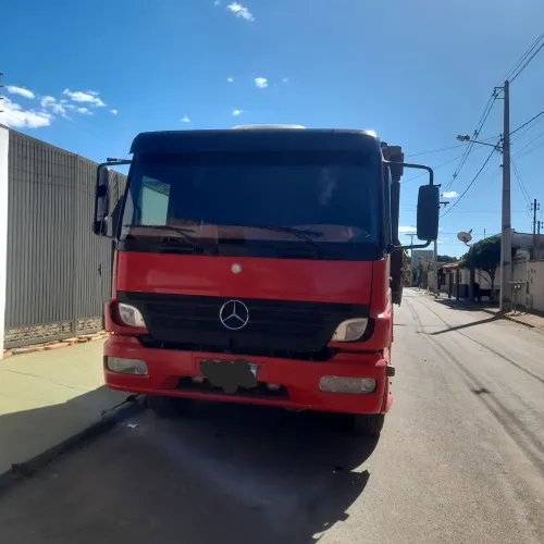Caminhão atego 2425 2010 bitruck 