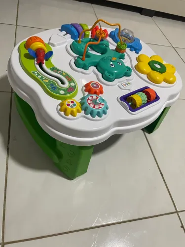 Mesinha de brinquedo