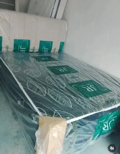 Cama box
