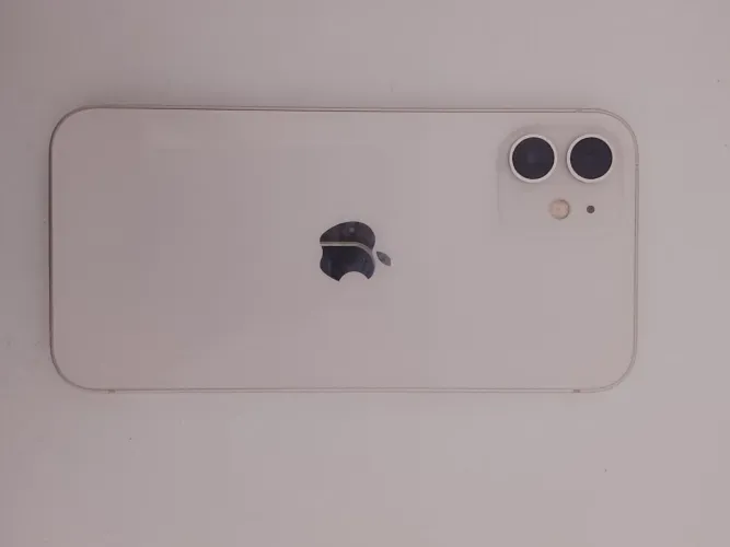 iPhone 12 defeito 
