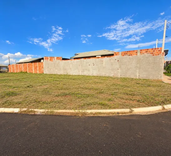 LOTE PLANO PRONTO PARA CONSTRUIR 