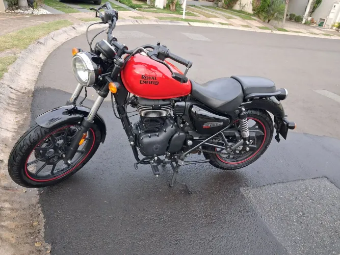 Royal Enfield Meteor 350 [Ano/Modelo - ex: 2022/2023] - Impecável / Baixa Quilometragem