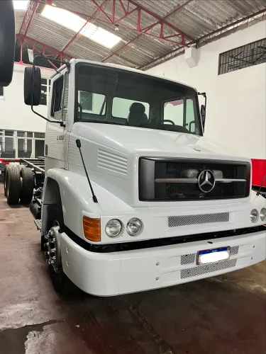 M.Benz 1620 Ano - 2011