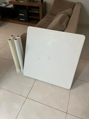 Mesa desmontável