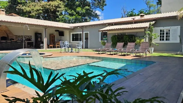 Casa em alto padrão para VENDA em Penedo RJ.