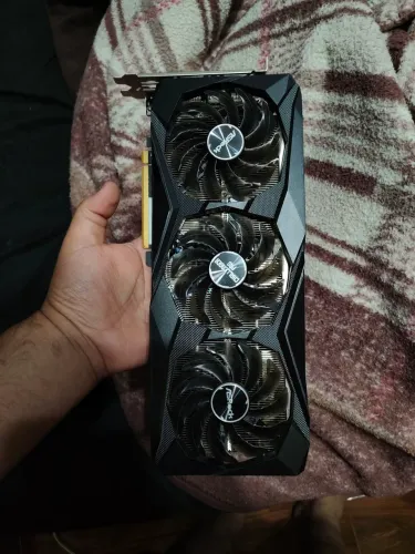 RX 7600 Asrock 8GB triple fan