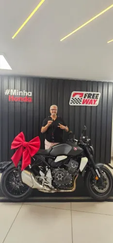Vendo cb1000r..preto Blek..5mil km .