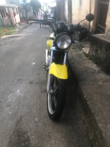 Moto toda original de garagem dute em branco deve nada 