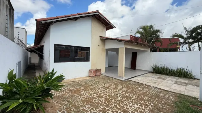 Alugo Casa no Caminho do Sol ( Parnamirim)