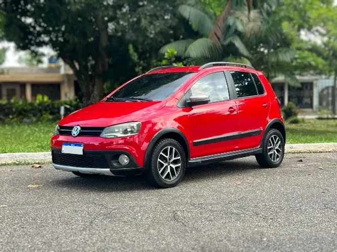 Volkswagen Crossfox 1.6 MI Total Flex 8V 5P 2013