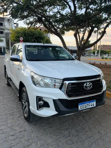 Toyota Hilux CD SRV 4X4 2.8 TDI Diesel Aut. 2020