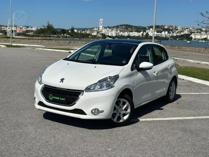 Peugeot 208 Allure 1.5 Flex 8V 5P 2015
