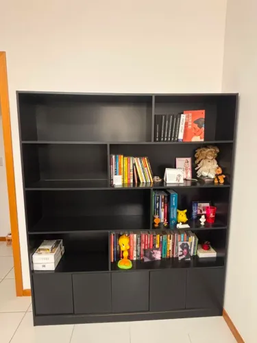 Estante Preta 100% MDF 5portas 8nichos
