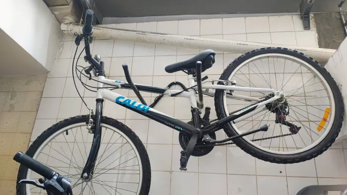 Bike MTB Caloi 21v Aro 24 Novissima
