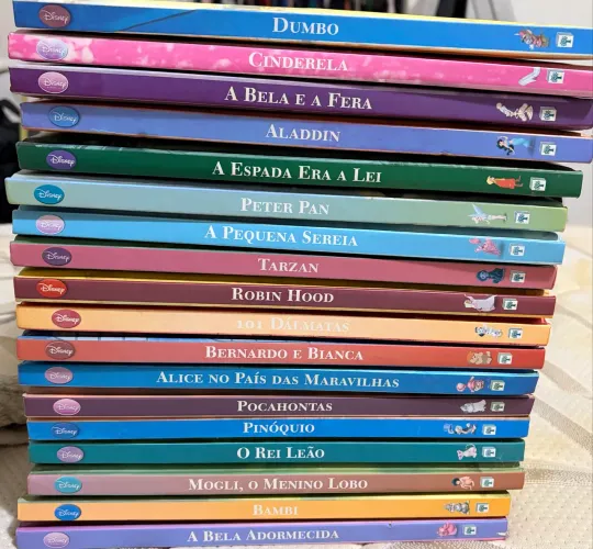 Livros antigos Disney