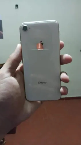 iPhone 8
