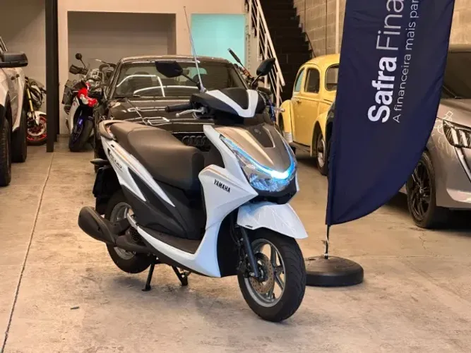 YAMAHA FLUO 125 CONNECTED 2026
