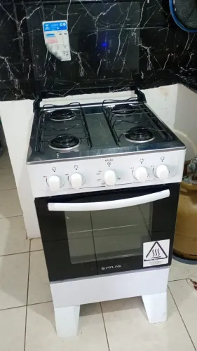 Fogão novo de loja apenas quase 2 meses de uso tenho nota do valor e data de comprar