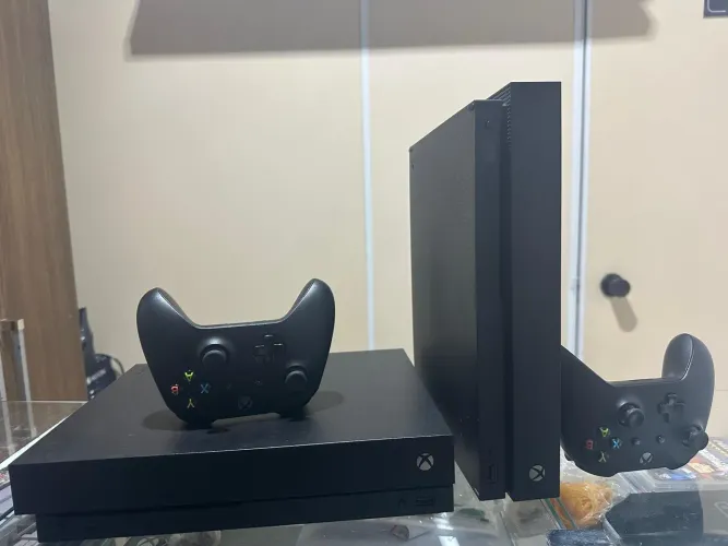 Xbox one x 1tb seminovo Aceitamos usado como parte do pagamento