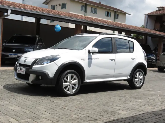Renault Sandero Stepway Hi-flex 1.6 16V 5P 2014