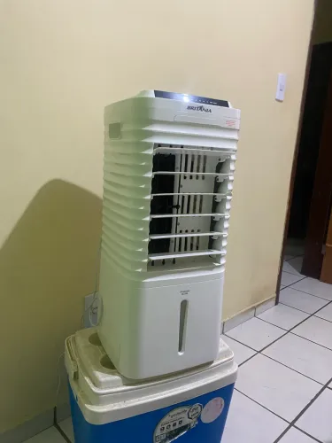 Umidificador/ventilador Britânia