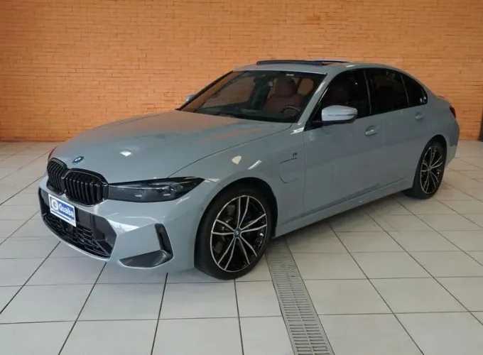 BMW 330E M Sport 2.0 Turbo Híbrido AU 2024