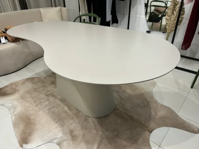 Vendo mesa semi nova