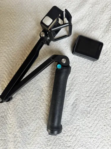 COM DEFEITO - Go Pro + suporte 
