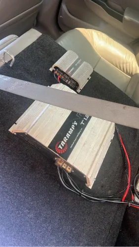 Vendo som para carro 2 módulos bateria 60 amperes completo alto falando Eros 600