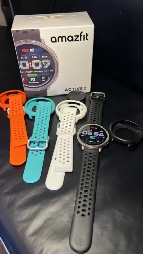 Amazfit Active 2 AMOLED + 4 Pulseiras + Capinha