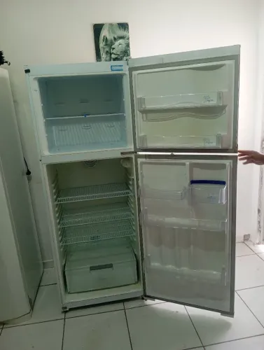 Geladeira Continental 