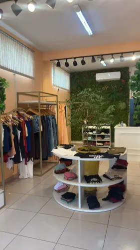 Loja de Roupas Femininas Completa e Montada