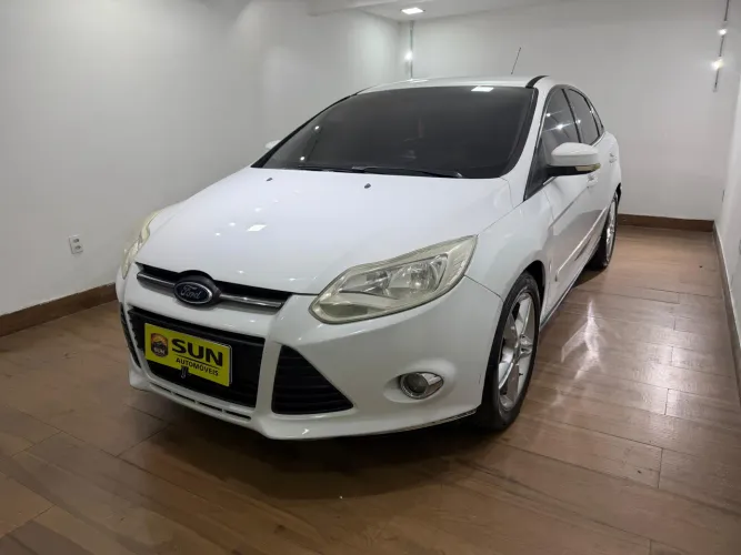 Ford Focus Sedan 2.0 16v/2.0 16V Flex 4P Aut. 2015