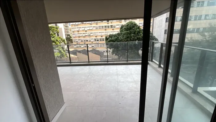 apartamento de 148 metros 3 quartos 1 suite, duas canadense e 4 banheiros
