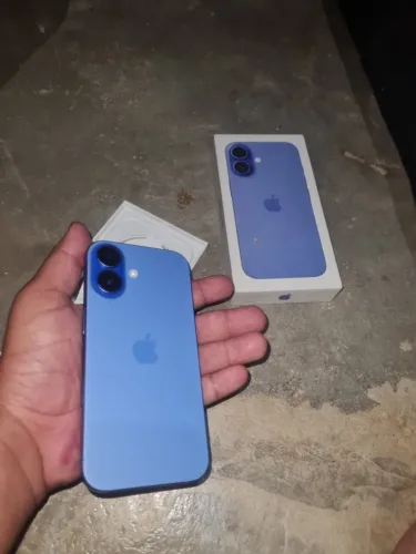 iPhone 16