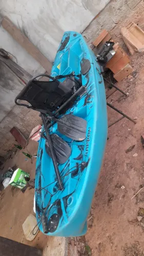 Caiaque Tarpon da caiaker seminovo. 
