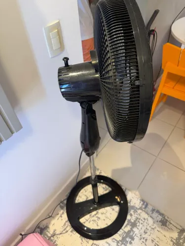 Ventilador de chão Mondial