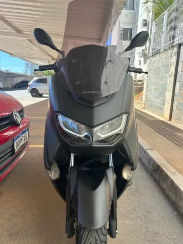 Nmax 2021 - com acessórios