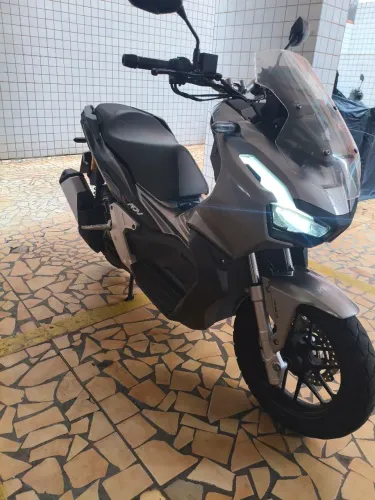 ADV 150 ABS 16 mil Km Prata