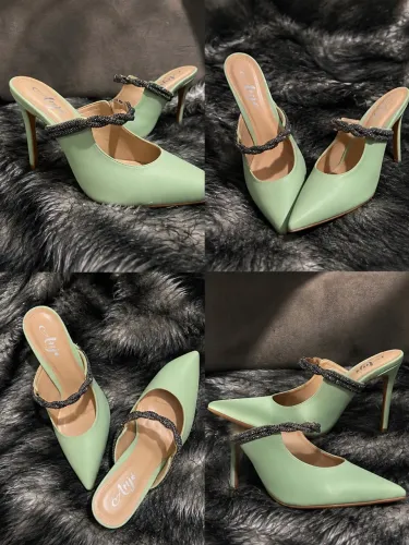 Scarpin Mule Verde Menta com Strass Tamanho 36
