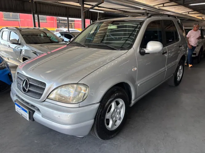 Mercedes-Benz ML-320 4X4 2000