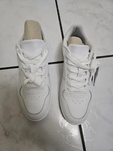 Sapato Tênis Lacoste T-Base Tamanho 35 