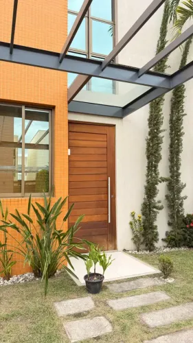 Vendo casa duplex 4/4 reformada bairro sim